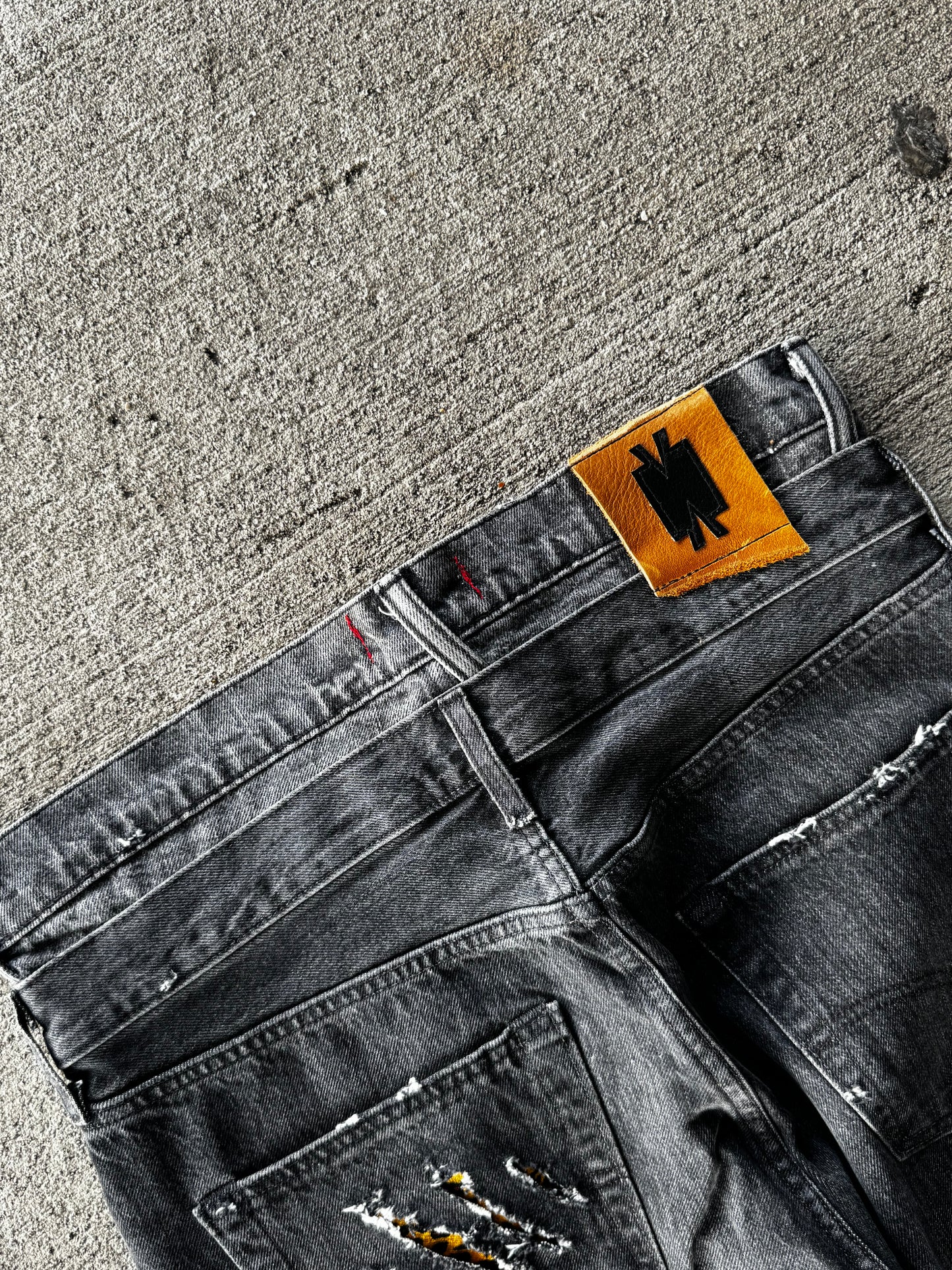DV PANTHER JEANS (W32 × L30)