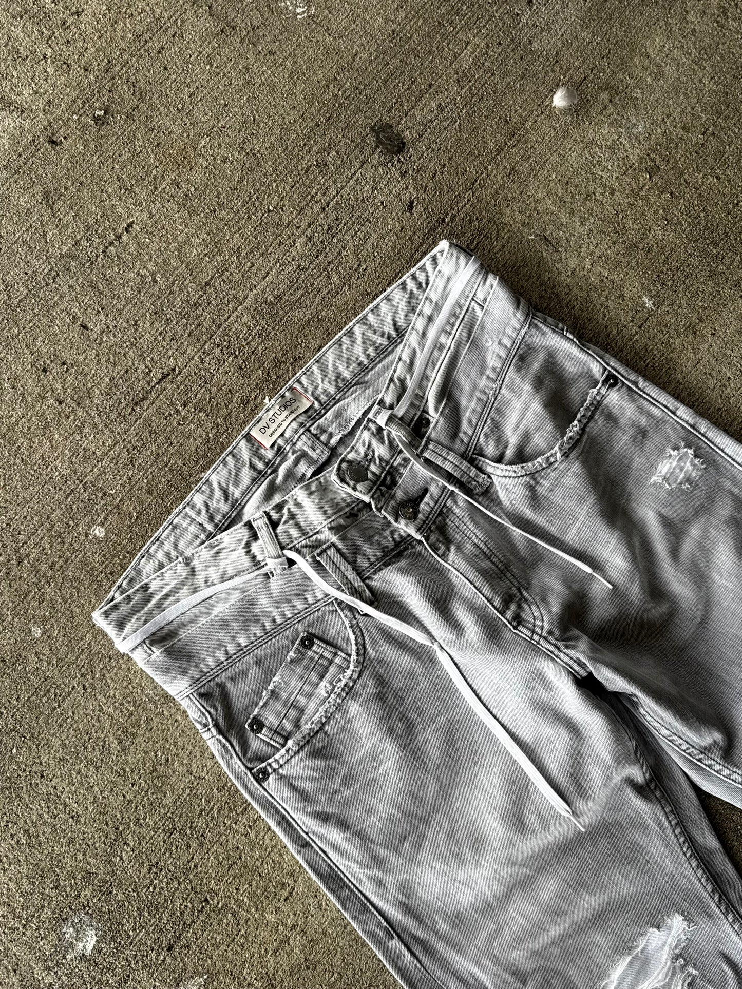 DV LACE JEANS (W33 × L32)